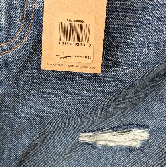 SALE!✨ Levi's Deconstructed Mini Skirt Distressed - Picture 7 of 8